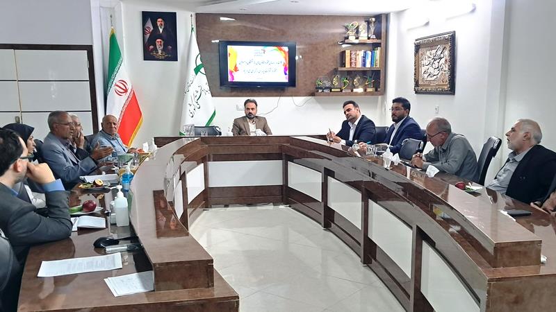 نشست هم‌اندیشی رؤسای کانون‌ها و مسئولین بیمه دی استان خراسان جنوبی برگزار شد