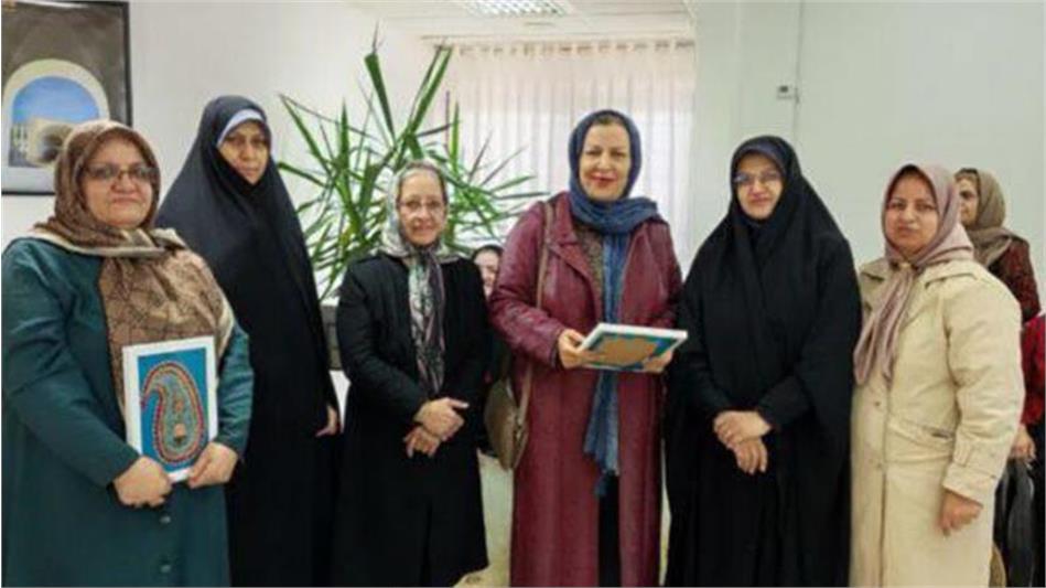 تقدیر از مادران حمایتگر و قهرمانان ملی خراسان جنوبی در خانه امید بیرجند