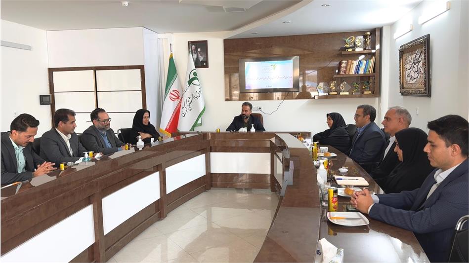 نشست مشترک با مسئولین آموزش‌وپرورش استان در مدیریت بازنشستگی کشوری خراسان جنوبی