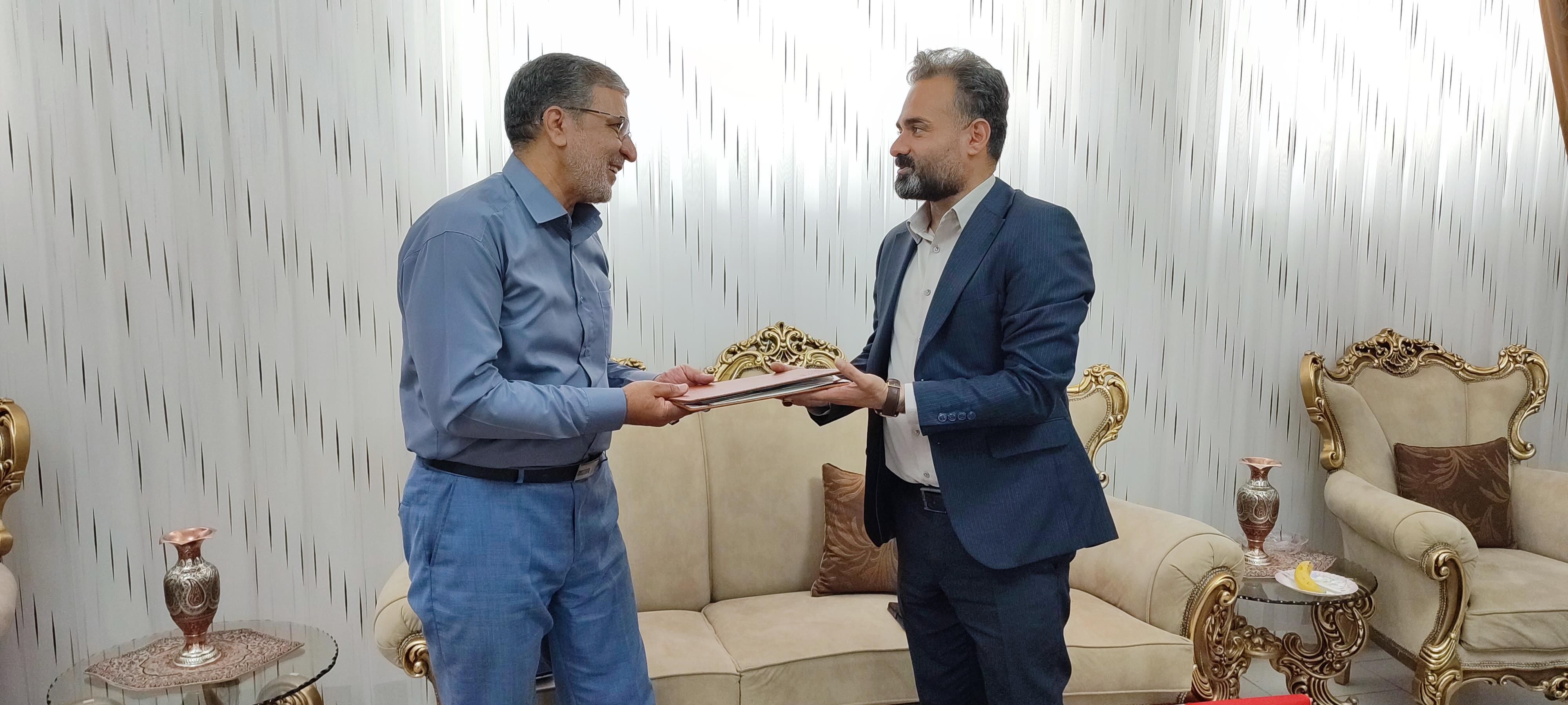 دیدار از خانواده رزمنده به مناسبت هفته دفاع مقدس 1404 4